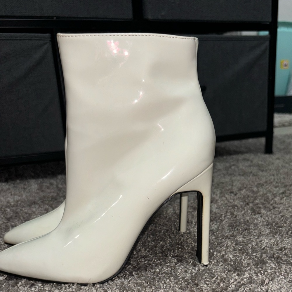 4.5 inch White Heeled Boots